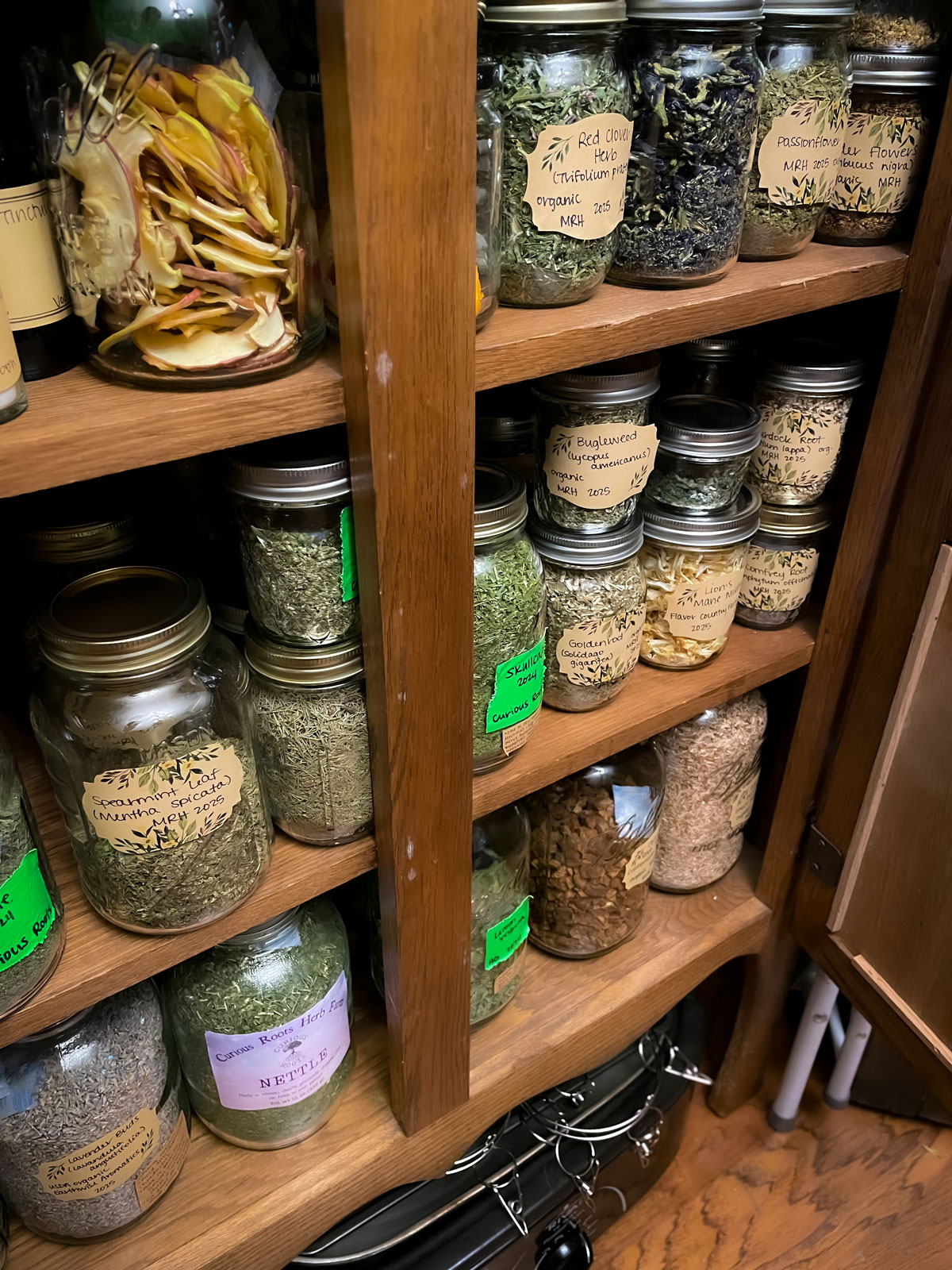 Build your herbal apothecary jar by jar.